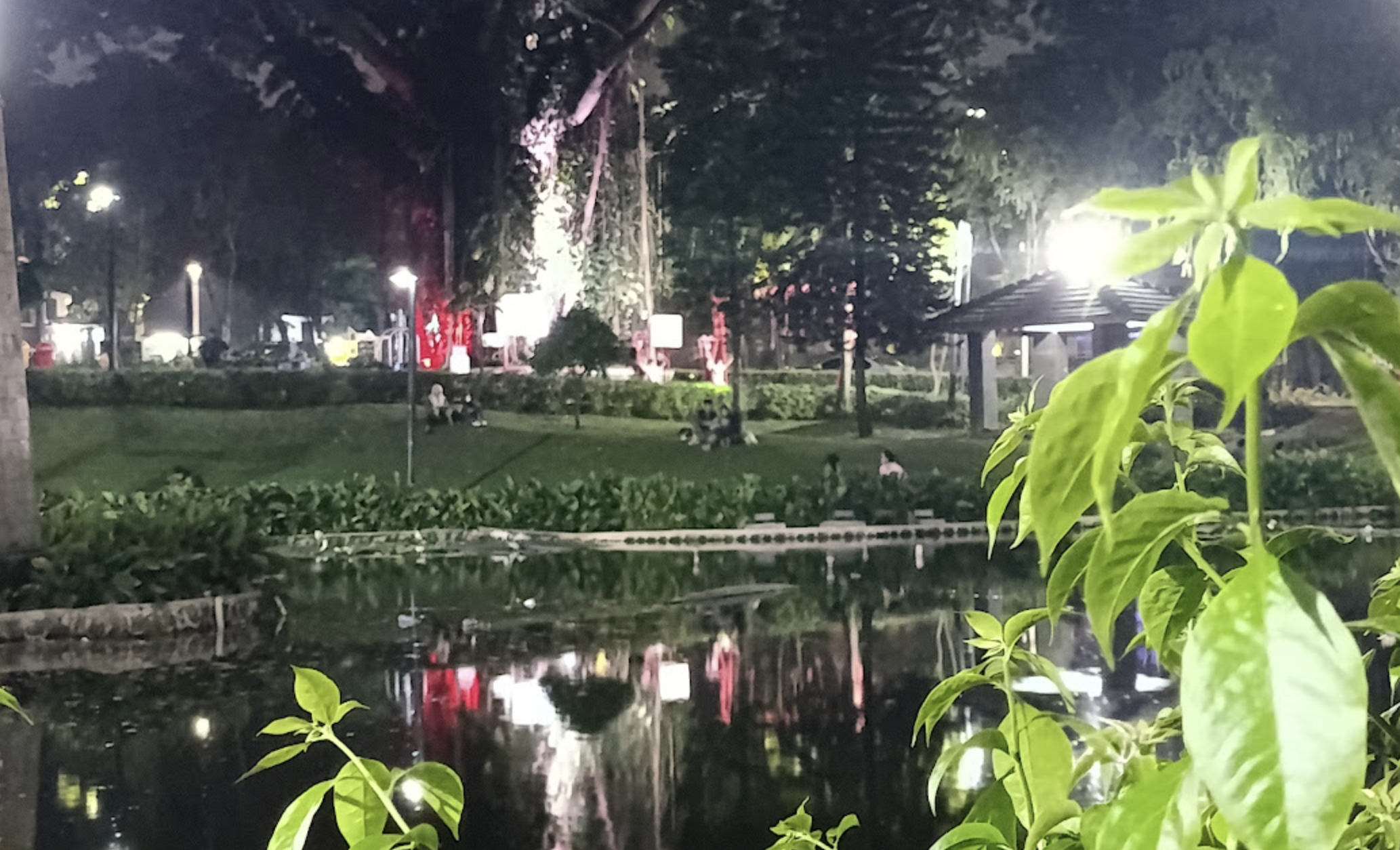 Jumat Malam di Barito